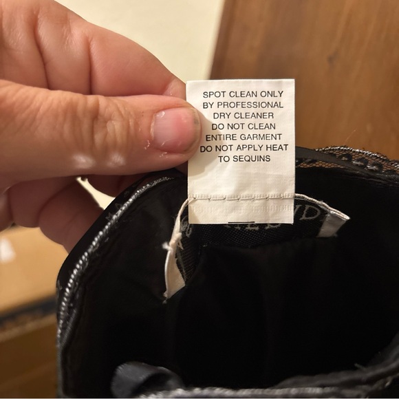 Masquerade Elegant Black Gown with Silver Accents Juniors 16/17 Vtg - Picture 8 of 9